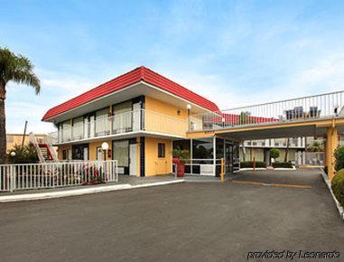 Express Inn & Suites Clearwater 파인라스파크 외부 사진