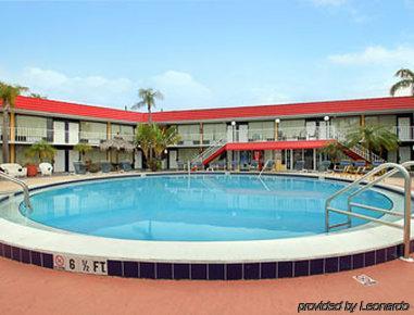 Express Inn & Suites Clearwater 파인라스파크 외부 사진