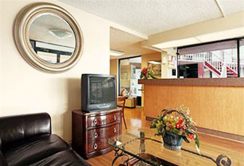 Express Inn & Suites Clearwater 파인라스파크 외부 사진