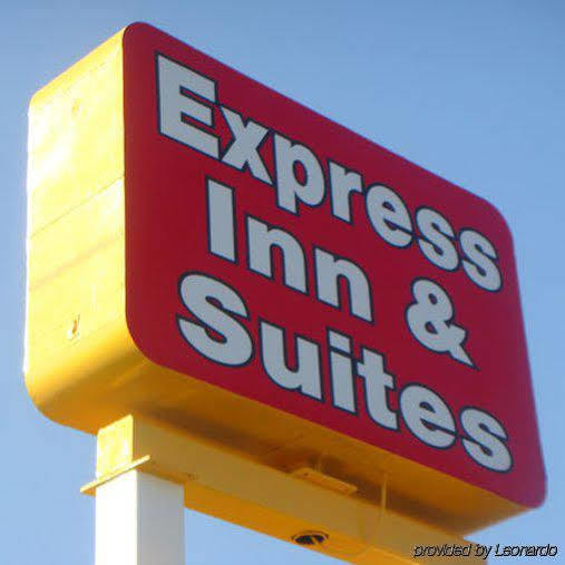 Express Inn & Suites Clearwater 파인라스파크 외부 사진