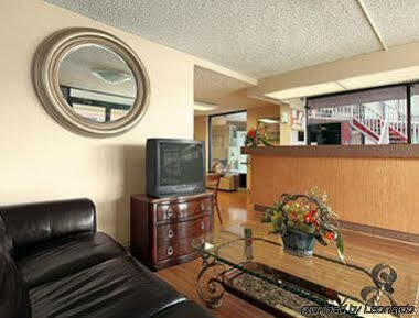Express Inn & Suites Clearwater 파인라스파크 외부 사진
